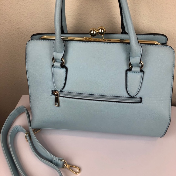 Super cute light blue purse - Picture 3 of 9